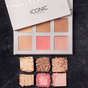 Blaze Chaser Face Palette, Blush Contour and Highlighter
